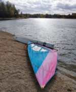 Surf the City? Or better: Windsurf the town! North Sails Race 6.5 & Lechner session. * Oblíbené kombo: Lechner a North vertikálka… Vzpomínka na Skiregatu 2019