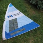 'Hewlett-Packard' School Sail (early 80's). Yes, you should use a standard boom - 2.6 m. Thank you for your Donation and Support, Andreas Klein. * „Školní - dětská“ plachta „Hewlett-Packard“. Pro zkrácený stěžeň, ale standardní dlouhé ráhno.